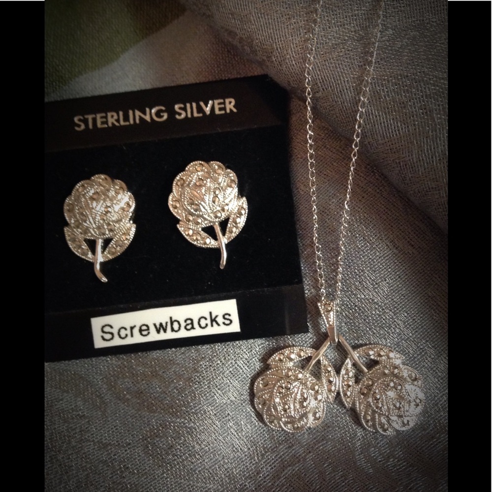 Vintage THEDA marcasite rose pendant & earring set